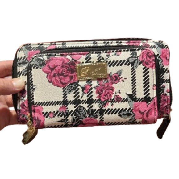 Betsey Johnson Floral Zip-Around Wallet - Picture 1 of 8